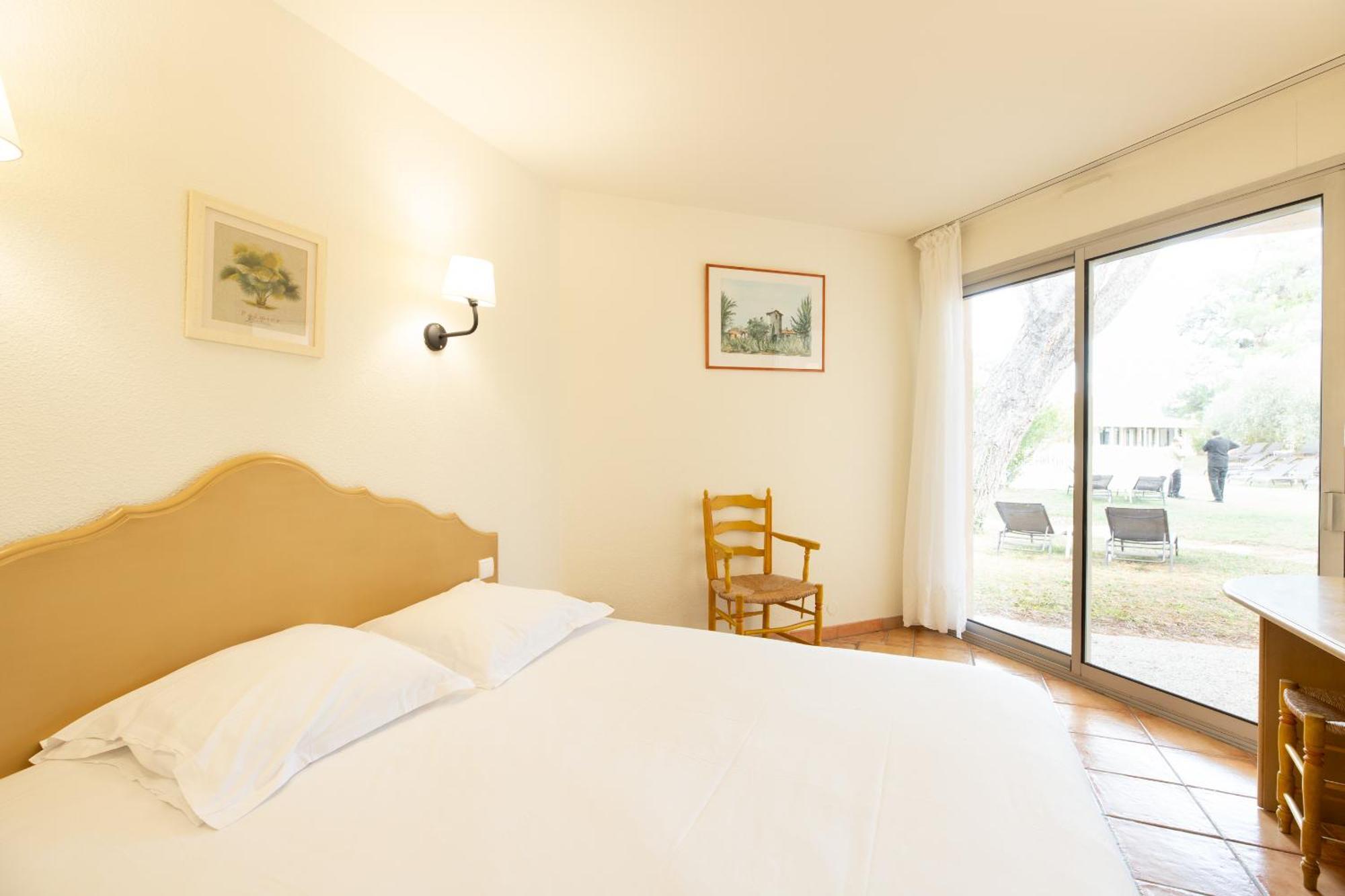 Golden Tulip Avignon Le Paradou מראה חיצוני תמונה