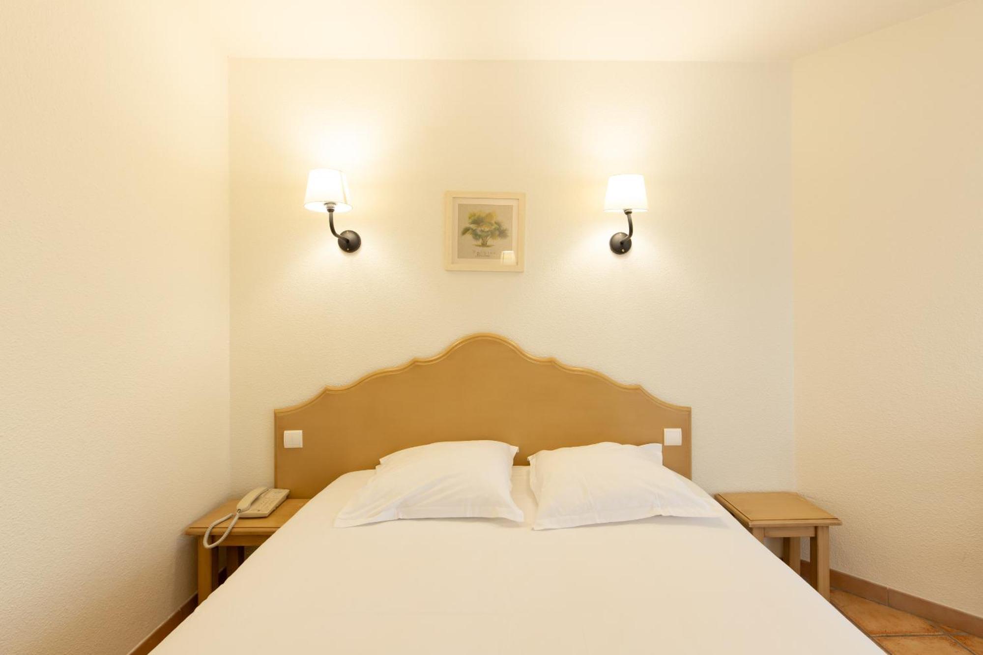 Golden Tulip Avignon Le Paradou מראה חיצוני תמונה
